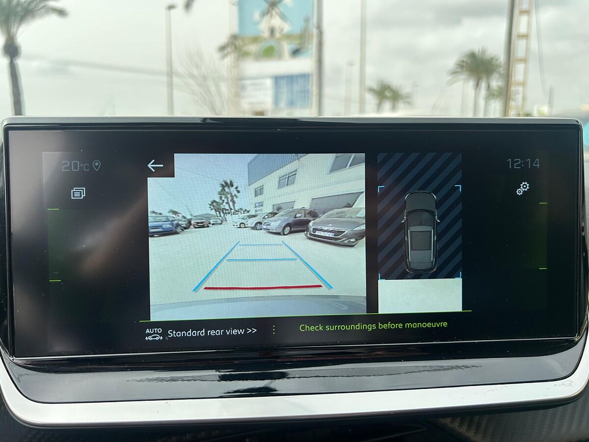 PEUGEOT 2008 ALLURE 1.2 E-THP AUTO SPANISH LHD IN SPAIN 28000 MILES SUPER 2022